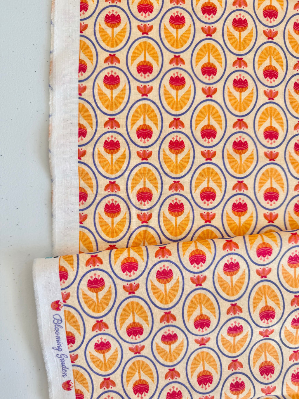 Blooming Garden - Tulip Love - Pale Orange