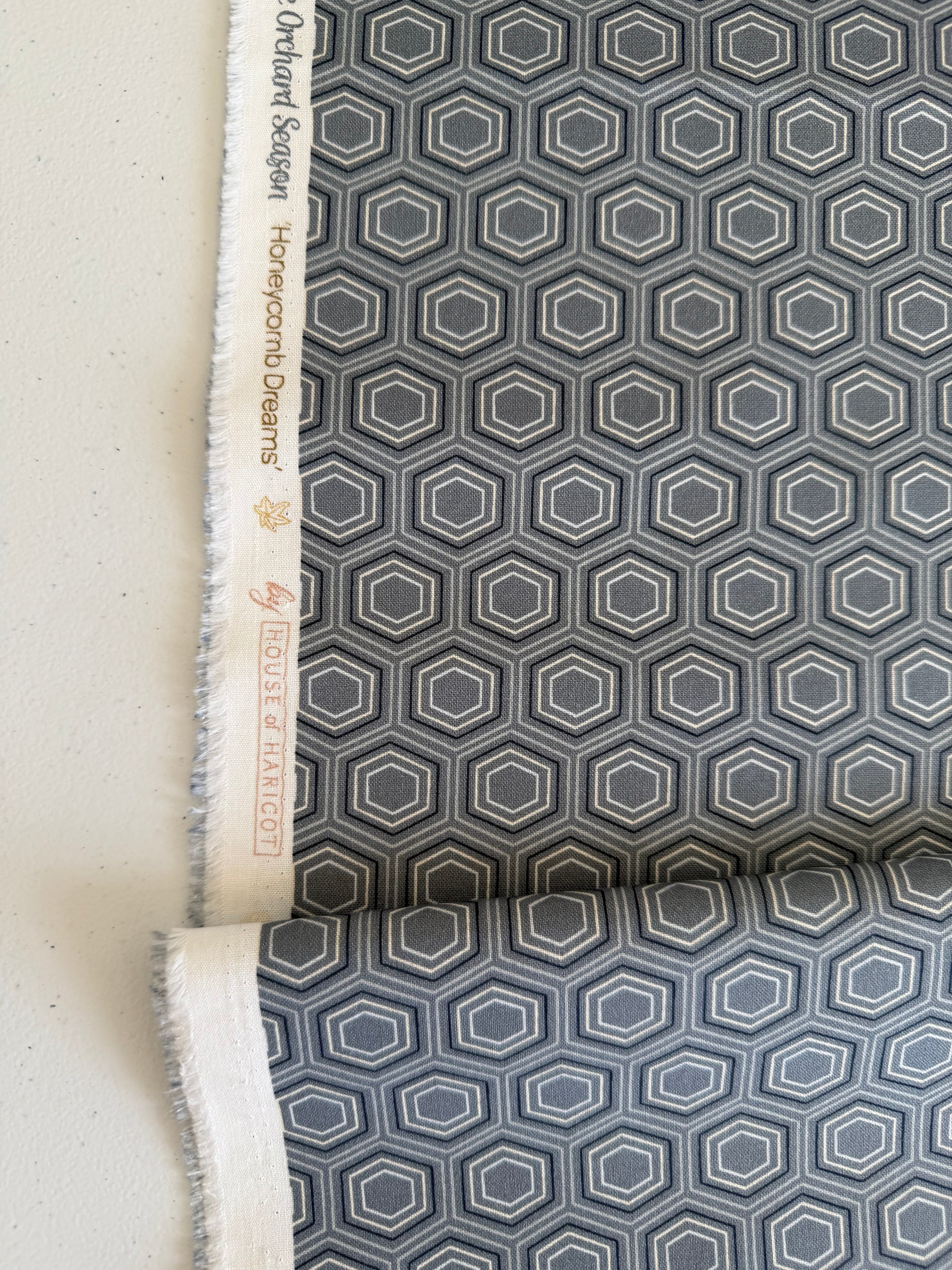 The Orchard Season - Honeycomb Dreams - Blue Gray