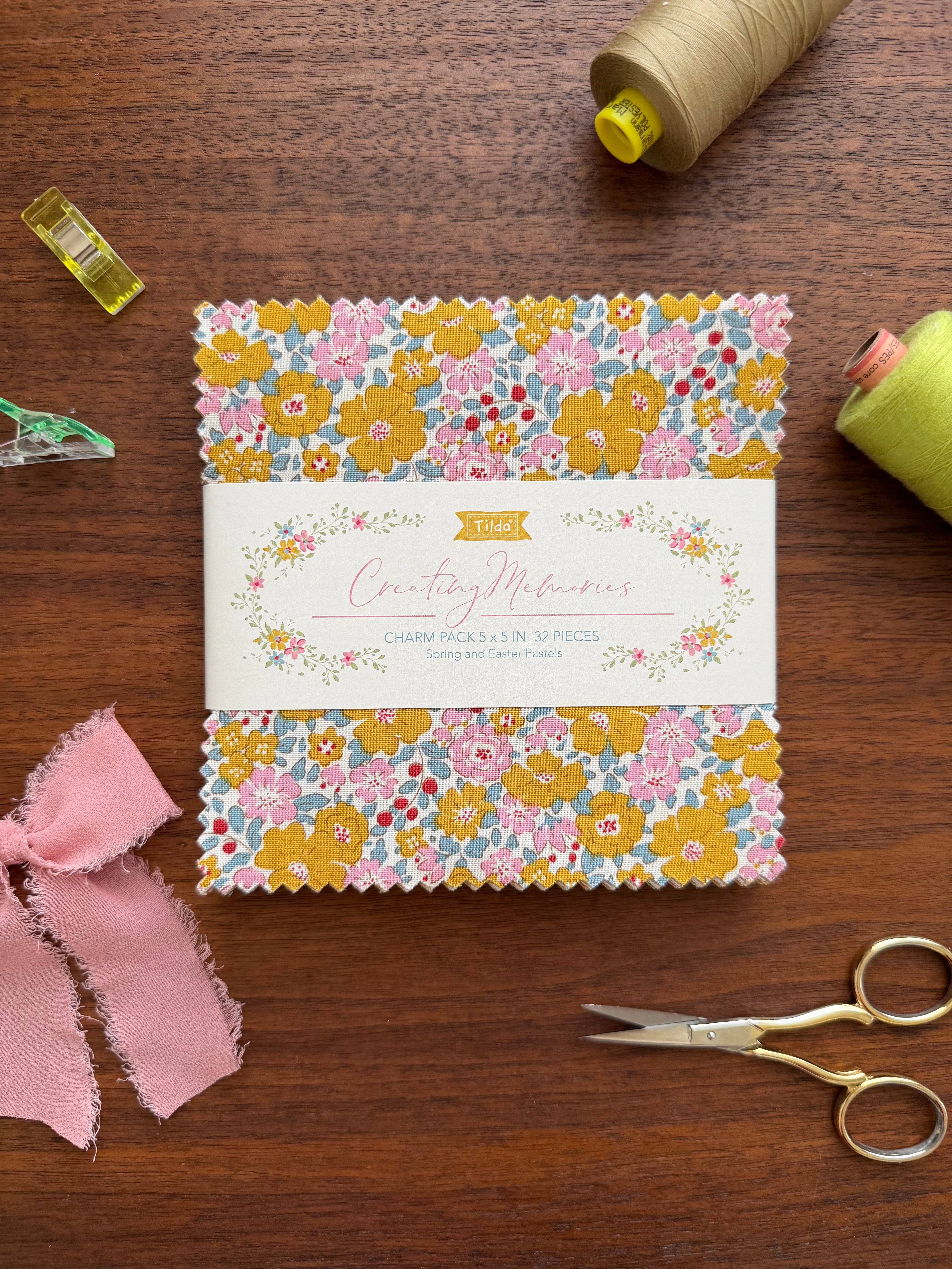Creating Memories Charm Pack 5in 32pc Spring